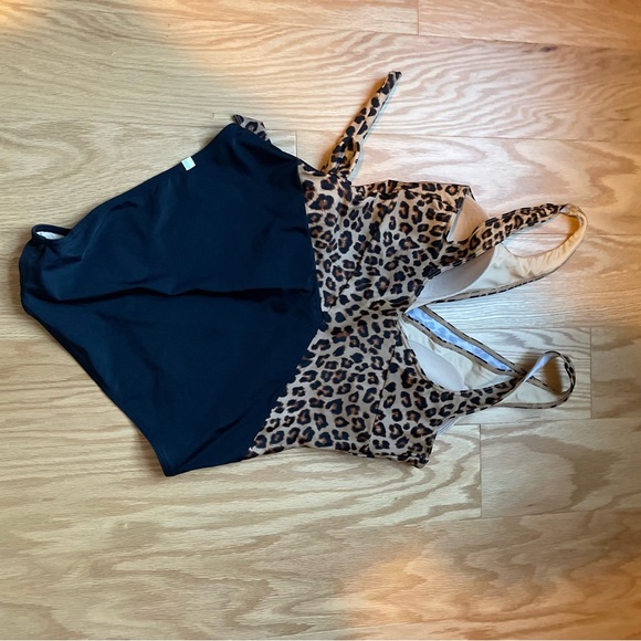 Summersalt The Perfect Wrap One-Piece - Leopard 12 - Picture 3 of 3